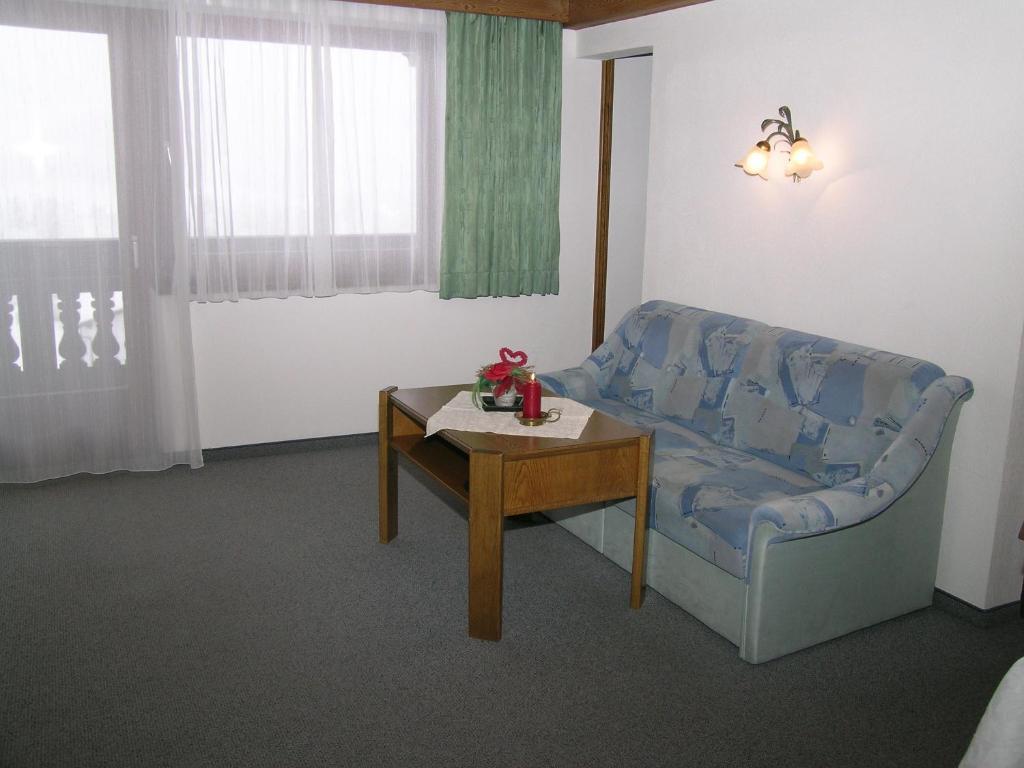 Auf Der Sonnenseite Apartment Schattwald Room photo